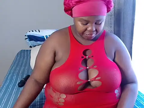 Snapshot of BustyKinkyZA chatting on October 2, 7:48 am BustyKinkyZA online show from October 2, 7:48 am