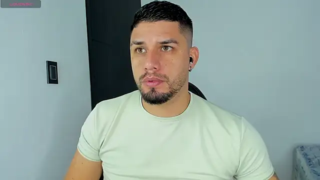 Snapshot of Jacob19_ chatting on September 18, 12:51 pm Jacob19 online show from September 18, 12:51 pm