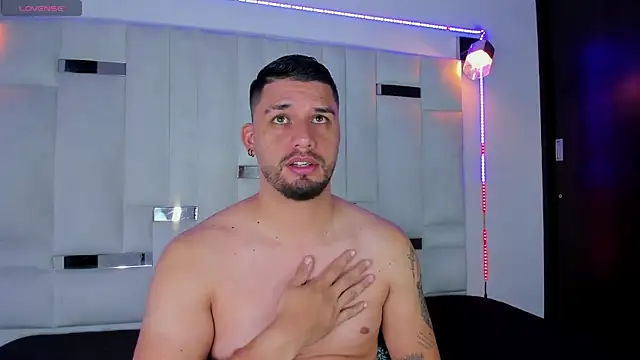 Snapshot of Jacob19_ chatting on September 24, 11:35 am Jacob19 online show from September 24, 11:35 am