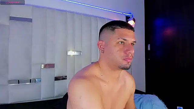 Snapshot of Jacob19_ chatting on September 26, 11:47 am Jacob19 online show from September 26, 11:47 am