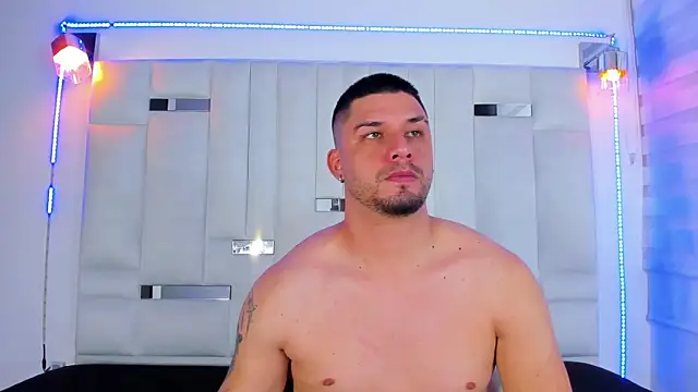 Snapshot of Jacob19_ chatting on October 4, 3:15 am Jacob19 online show from October 4, 3:15 am