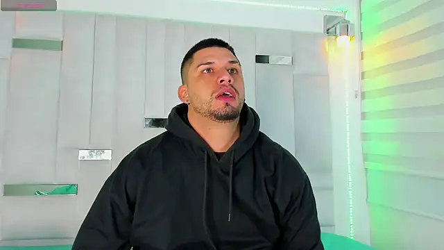 Snapshot of Jacob19_ chatting on October 7, 11:40 am Jacob19 online show from October 7, 11:40 am