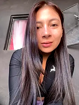 Snapshot of Karlee_Grey1 chatting on September 24, 7:50 pm Karlee Grey1 online show from September 24, 7:50 pm