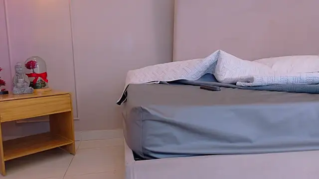 ElectraScot online show from April 8, 7:36 pm