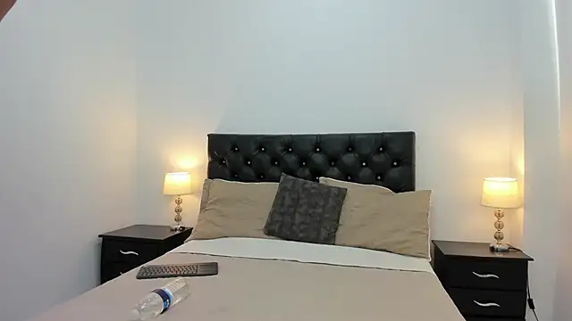 Snapshot of Alejandra_rossi1 chatting on September 25, 7:28 pm Alejandra rossi1 online show from September 25, 7:28 pm