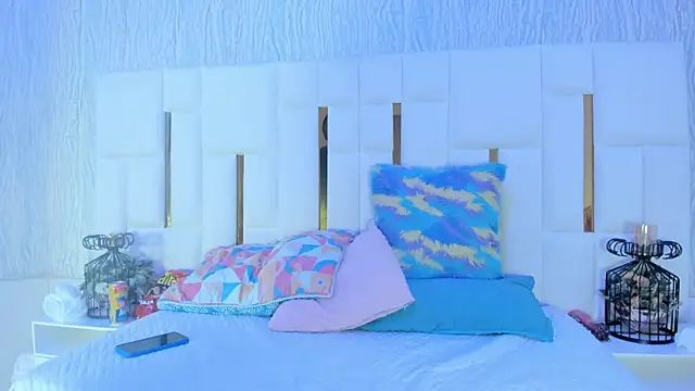 Snapshot of mia_vy chatting on November 3, 1:29 am mia vy online show from November 3, 1:29 am