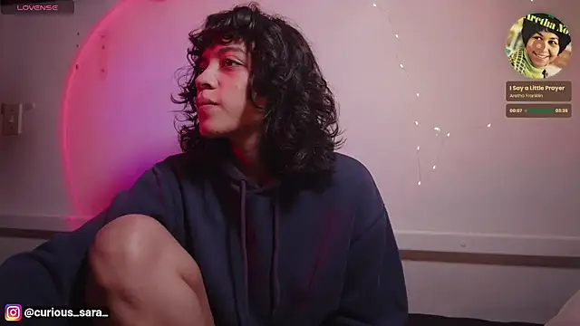 Snapshot of _curiouskitten_ chatting on October 4, 4:32 am  curiouskitten  online show from October 4, 4:32 am