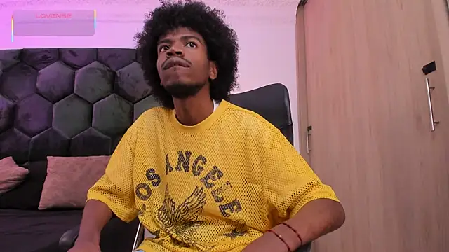 AllexJacob online show from April 20, 1:14 pm