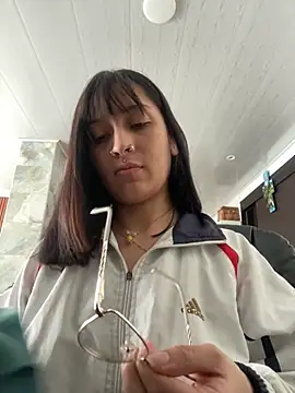 Scarlett Millerw online show from November 10, 2:05 pm