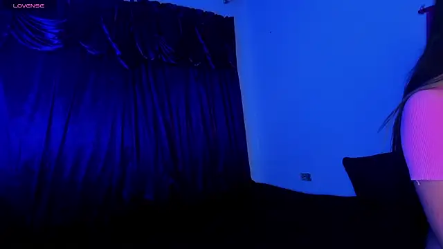 Shairaclark  online show from November 27, 12:46 am