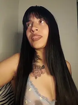 Snapshot of gabii_hardy chatting on April 20, 2:14 am gabii hardy online show from April 20, 2:14 am