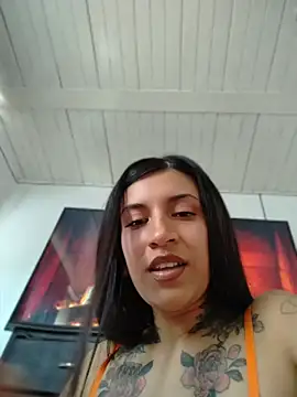 Snapshot of gabii_hardy chatting on May 23, 7:29 pm gabii hardy online show from May 23, 7:29 pm