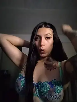 Snapshot of gabii_hardy chatting on June 25, 10:20 am gabii hardy online show from June 25, 10:20 am