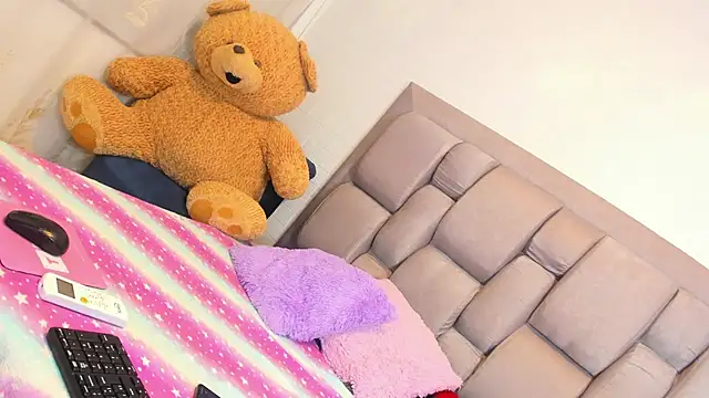 Beauty Luci online show from October 9, 8:07 pm