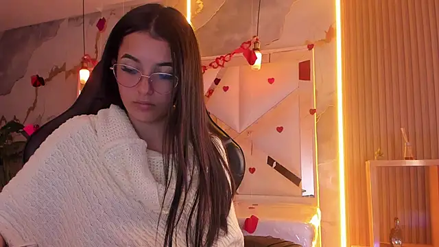 sophiadoll tf online show from February 14, 9:06 am