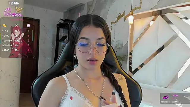 sophiadoll tf online show from April 13, 8:47 pm