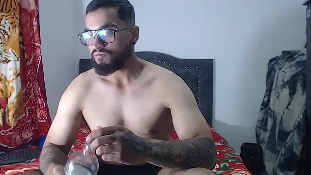 Chrys harris77 online show from February 15, 12:51 am