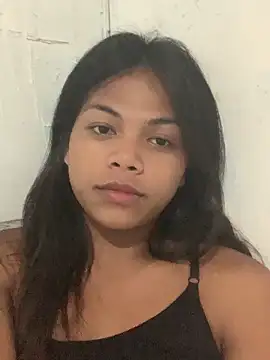 Snapshot of kynthy_bitchy chatting on October 27, 10:08 am kynthy bitchy online show from October 27, 10:08 am