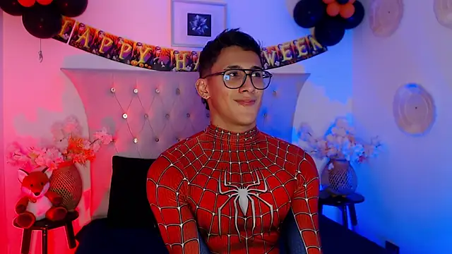 SalvadorFit online show from October 13, 10:10 pm