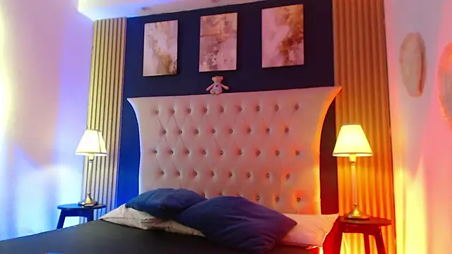 SalvadorFit online show from March 25, 8:15 pm