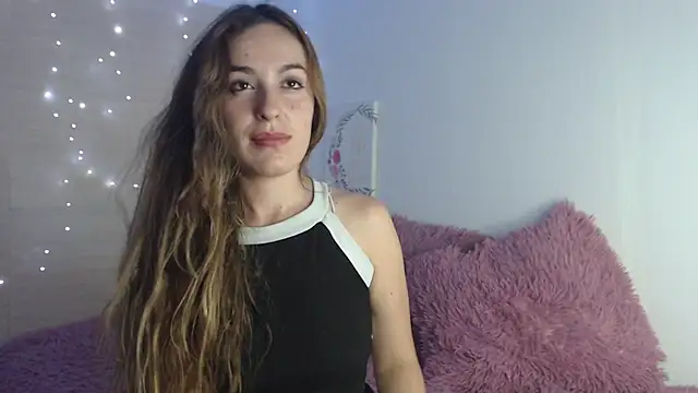 Snapshot of kat_desiree chatting on September 20, 12:22 am kat desiree online show from September 20, 12:22 am