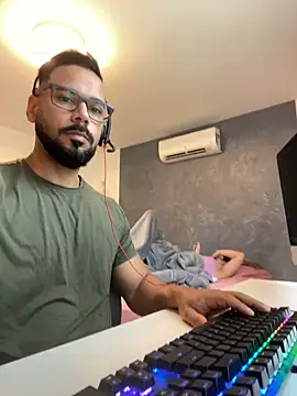 Snapshot of Markpatanga chatting on September 29, 2:22 pm Markpatanga online show from September 29, 2:22 pm