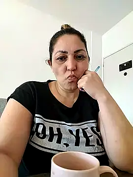 Snapshot of Lunita86 chatting on April 24, 12:51 pm Lunita86 online show from April 24, 12:51 pm
