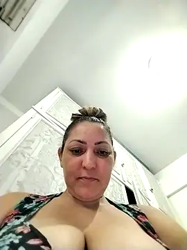 Snapshot of Lunita86 chatting on May 8, 12:54 pm Lunita86 online show from May 8, 12:54 pm