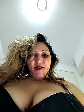 Snapshot of Lunita86 chatting on May 13, 2:09 am Lunita86 online show from May 13, 2:09 am