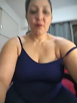 Snapshot of Lunita86 chatting on June 2, 2:13 am Lunita86 online show from June 2, 2:13 am