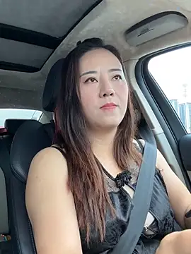 Snapshot of Kayla-love chatting on November 5, 2:11 am Kayla-love online show from November 5, 2:11 am