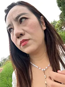 Snapshot of Kayla-love chatting on November 6, 3:29 am Kayla-love online show from November 6, 3:29 am