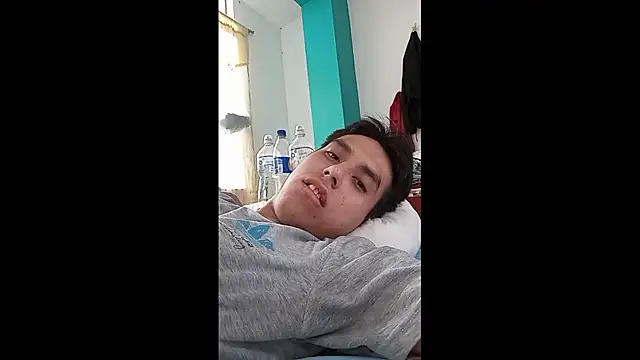 Snapshot of supguyLat chatting on July 16, 2:23 pm supguyLat online show from July 16, 2:23 pm