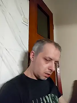 szajbusek41 online show from February 6, 5:01 am