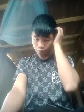 Snapshot of Nhyy_xx chatting on October 20, 12:44 am Nhyy xx online show from October 20, 12:44 am