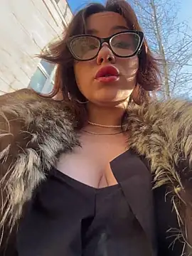 DeliceMaya online show from October 25, 7:16 am