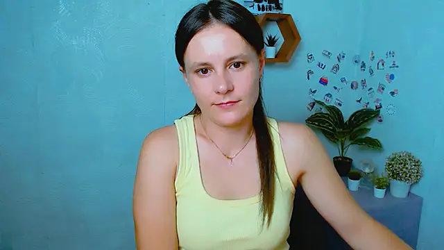 Snapshot of EvelinaMiss_ chatting on September 17, 1:35 pm EvelinaMiss  online show from September 17, 1:35 pm