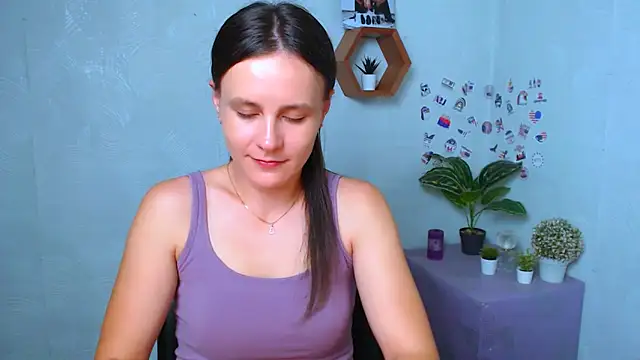 Snapshot of EvelinaMiss_ chatting on October 5, 3:27 am EvelinaMiss  online show from October 5, 3:27 am