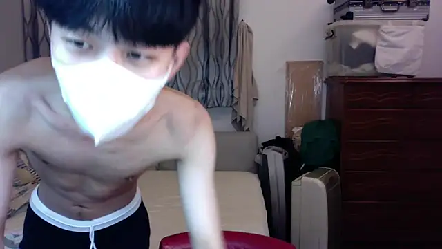 Snapshot of kai101010 chatting on November 13, 3:55 pm kai101010 online show from November 13, 3:55 pm