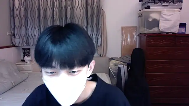 Snapshot of kai101010 chatting on November 23, 1:11 pm kai101010 online show from November 23, 1:11 pm