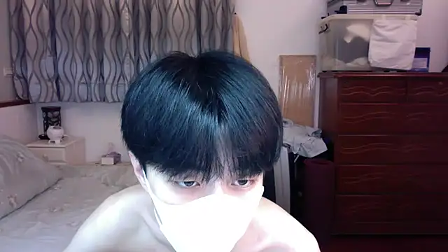 Snapshot of kai101010 chatting on December 5, 2:36 pm kai101010 online show from December 5, 2:36 pm