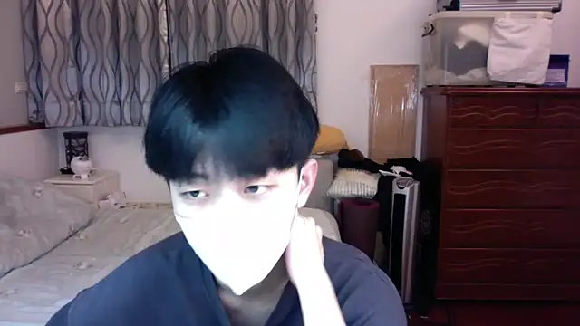 Snapshot of kai101010 chatting on December 17, 1:17 pm kai101010 online show from December 17, 1:17 pm
