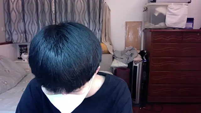 Snapshot of kai101010 chatting on December 21, 1:51 pm kai101010 online show from December 21, 1:51 pm