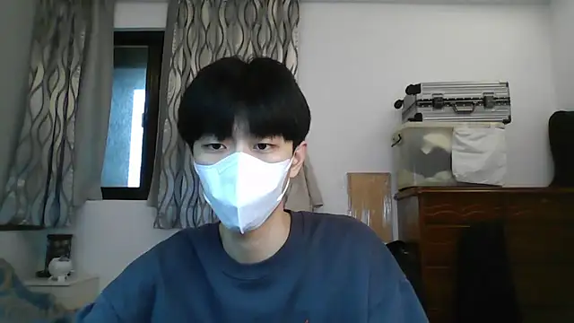 Snapshot of kai101010 chatting on January 12, 5:01 am kai101010 online show from January 12, 5:01 am