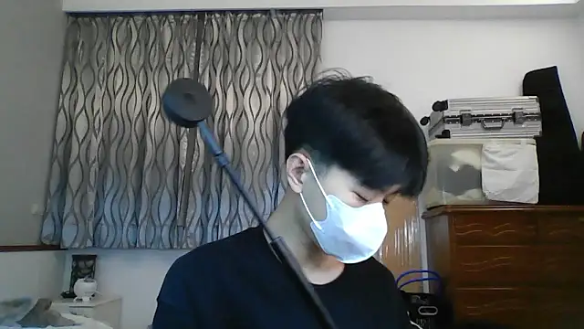 Snapshot of kai101010 chatting on January 17, 1:05 pm kai101010 online show from January 17, 1:05 pm
