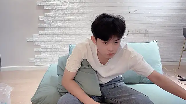 xlong00099 online show from September 19, 7:43 am