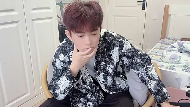 xlong00099 online show from October 19, 8:37 am