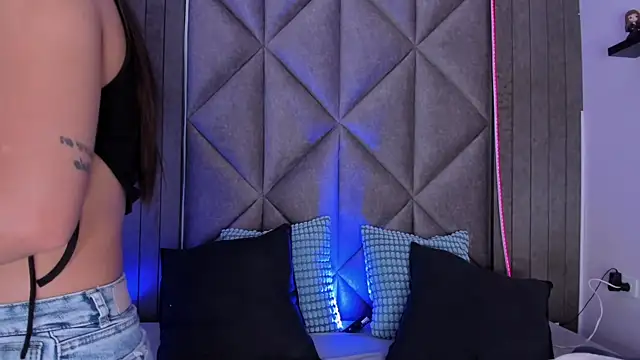 KeendraFox  online show from September 23, 7:39 pm