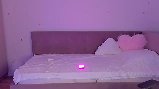 CrystalSoul  online show from November 18, 11:25 am