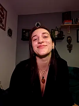 laradoom online show from September 20, 2:51 pm